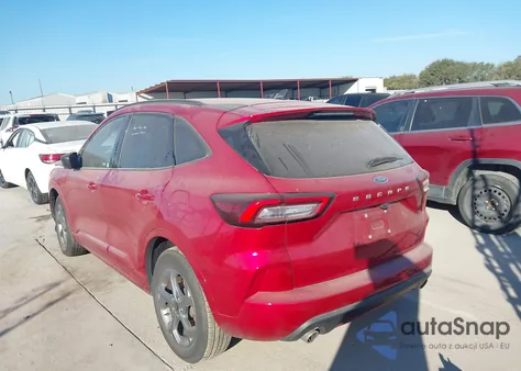 2024 Ford Escape St-Line z USA, uszkodzony, nr VIN 1FMCU0MN1RUA26180